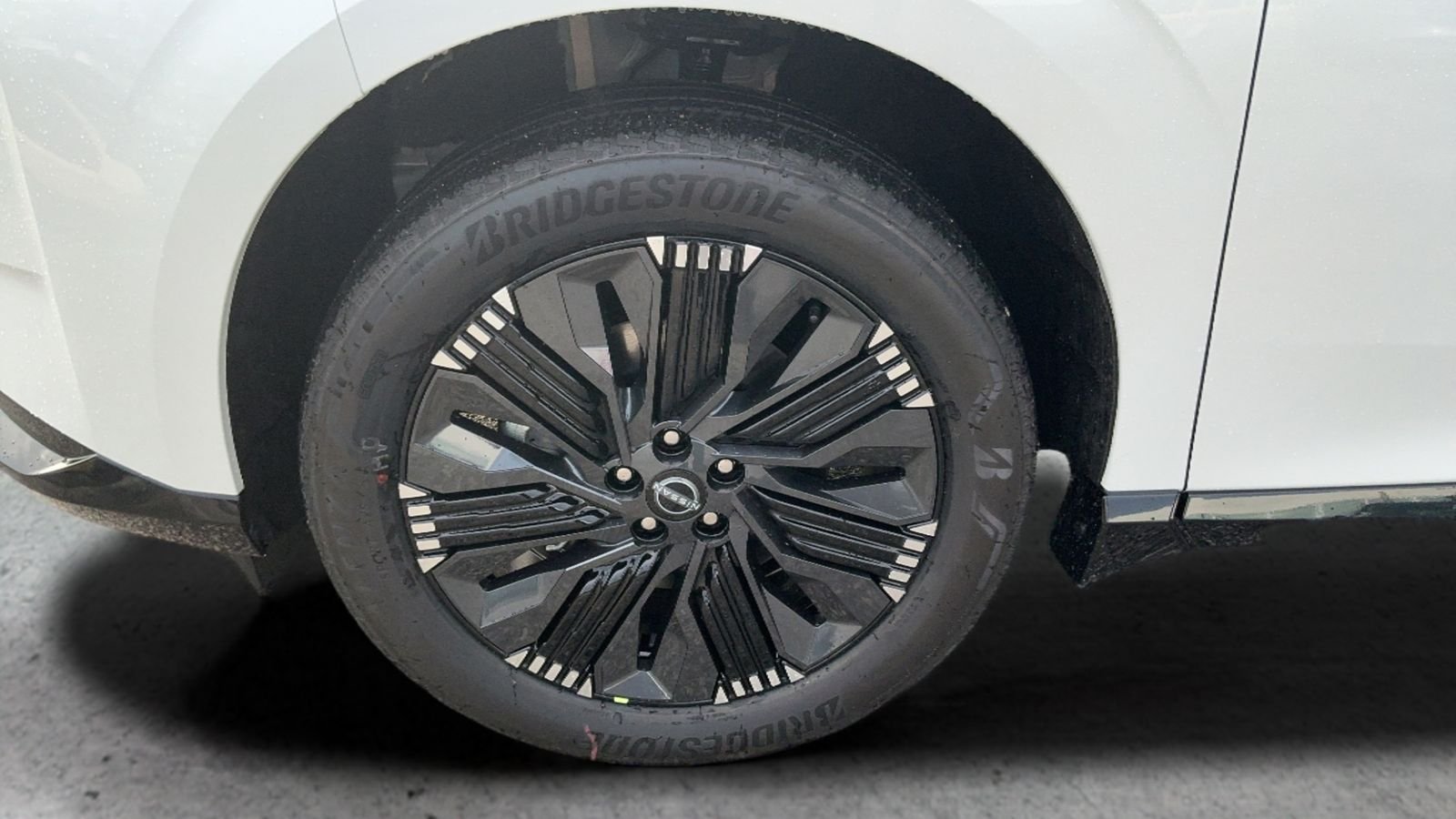 New 2026 White Nissan Platinum image 47