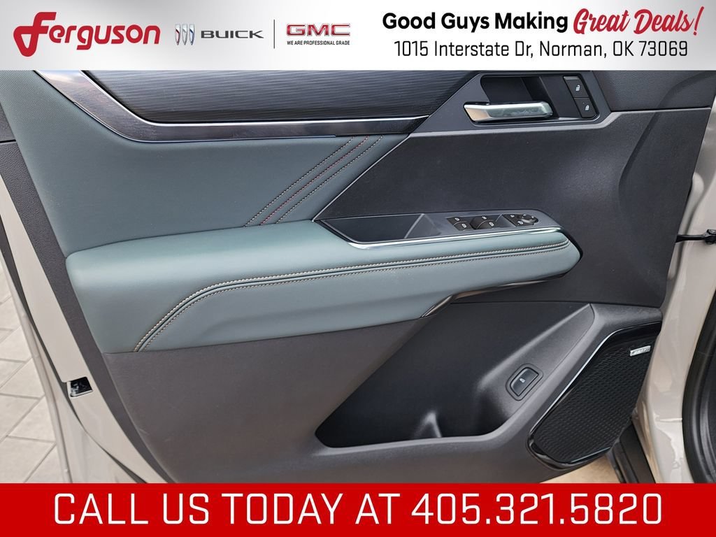 2026 GMC Acadia AT4 - Photo 13