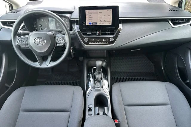 2025 Toyota Corolla LE - Photo 16