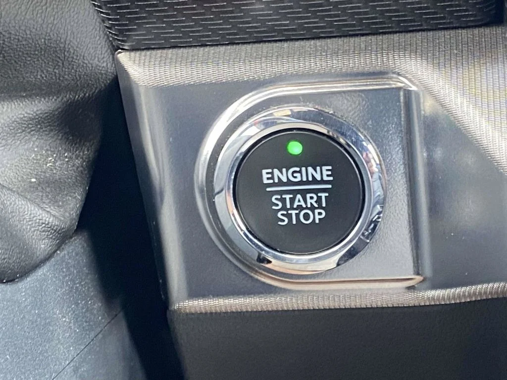 Used 2021 White Ford Raptor image 24