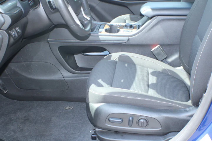 Certified Used 2023 Ultra Blue Metallic GMC SLE image 14