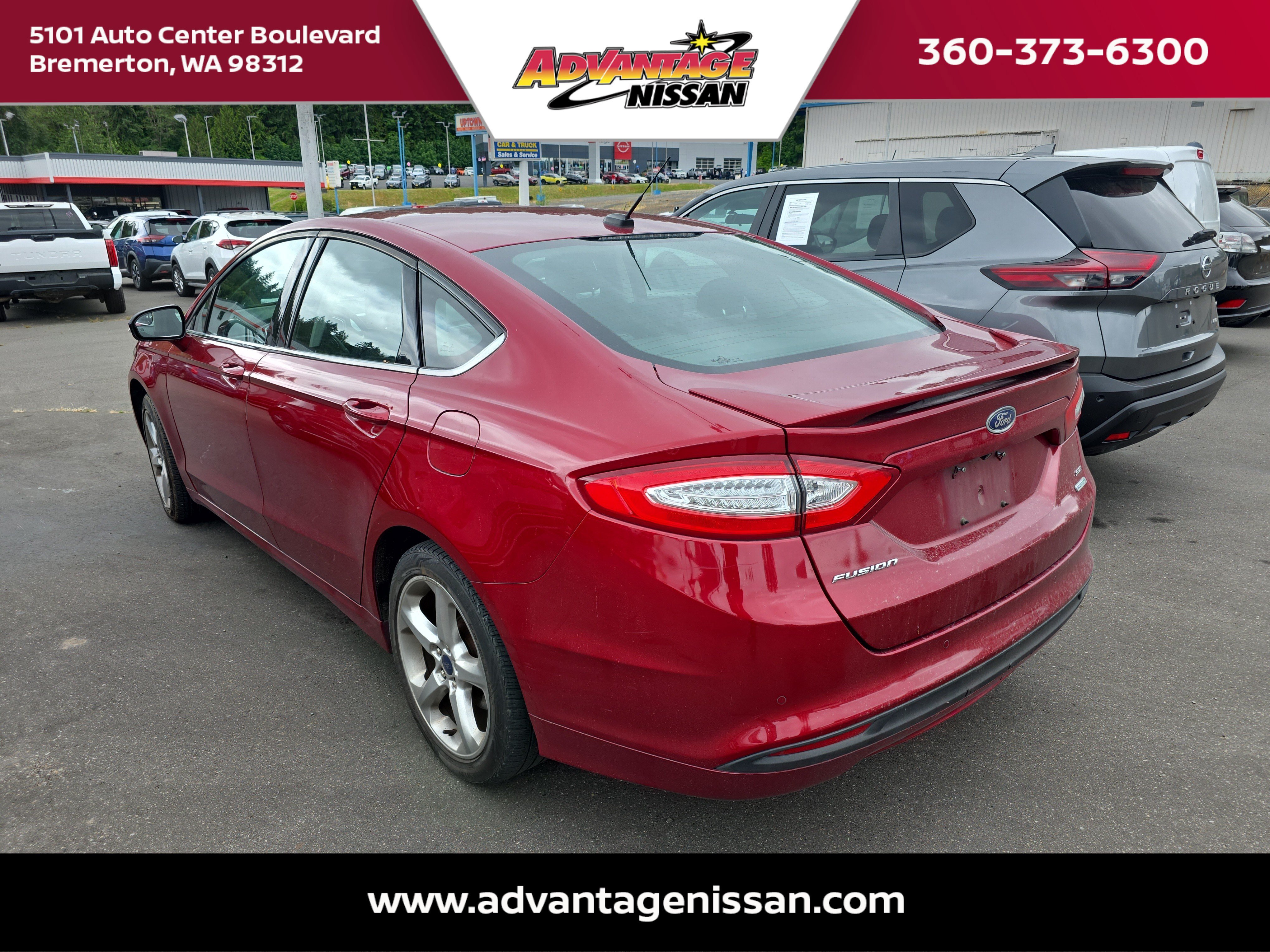 Used 2016 Ruby Red Metallic Ford SE image 3