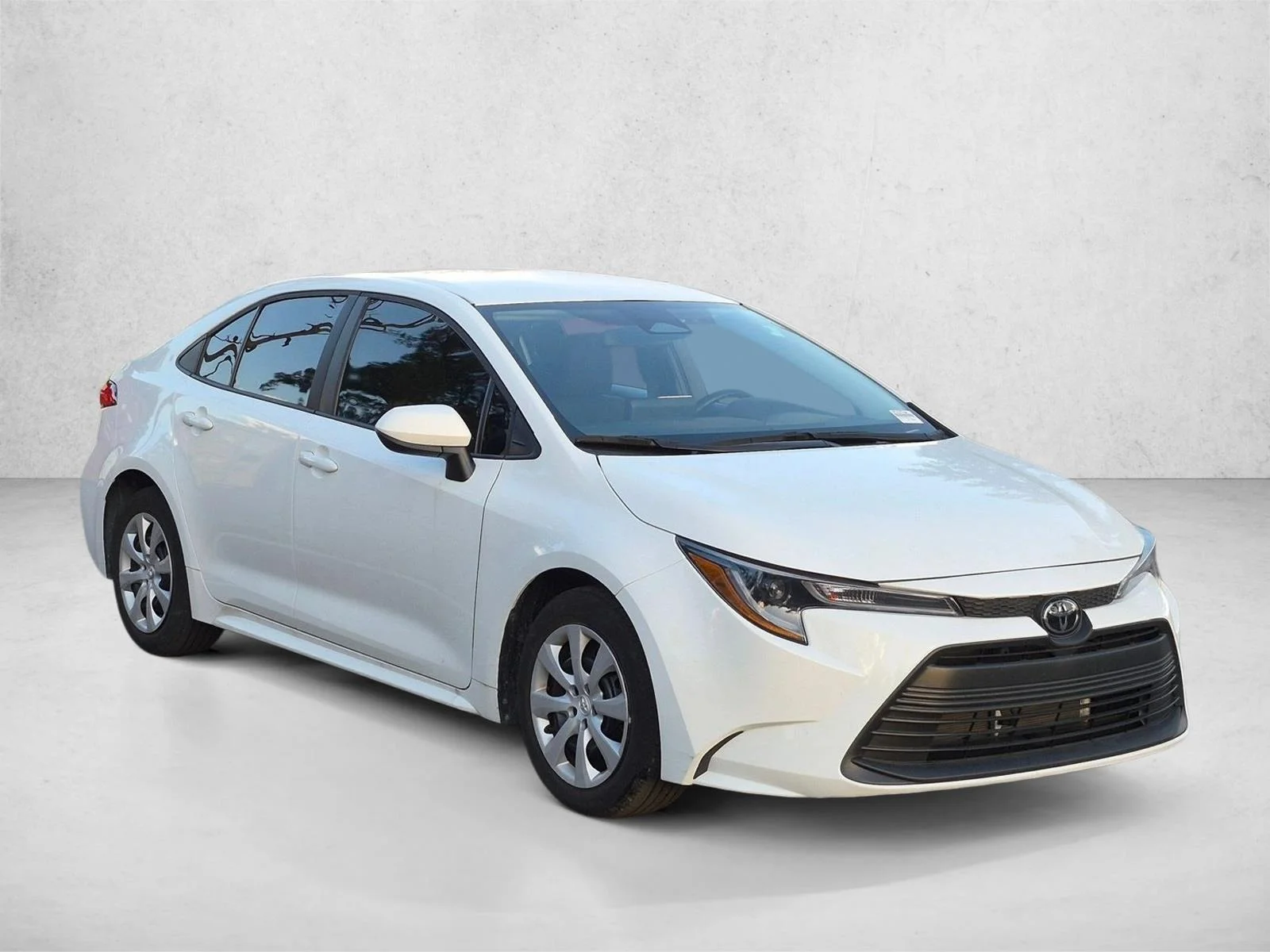 Used 2024 Ice Cap Toyota LE image 3