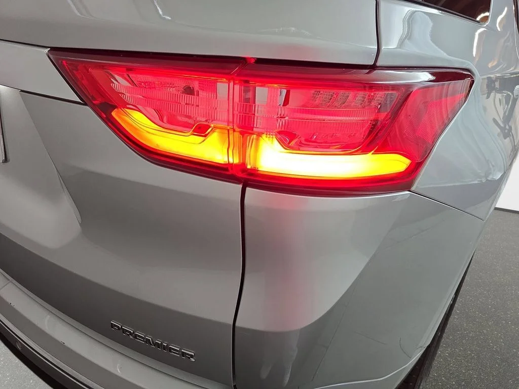 Used 2020 Silver Ice Metallic Chevrolet Premier image 34