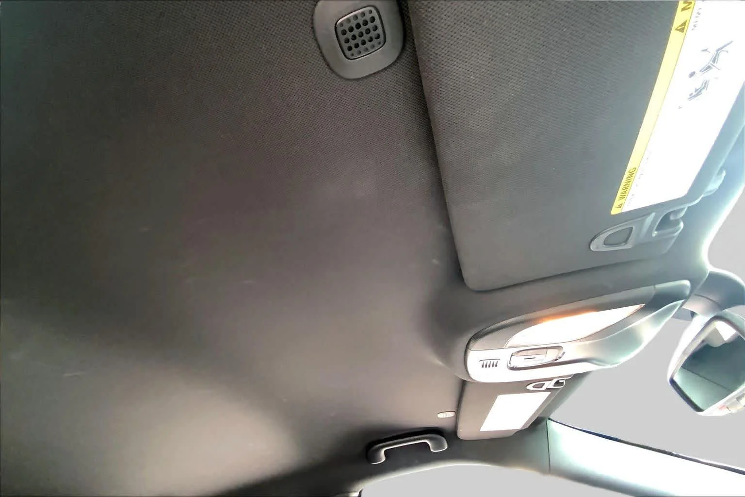 Used 2025 Silver Zynith Metallic Clearcoat Jeep Trailhawk image 14