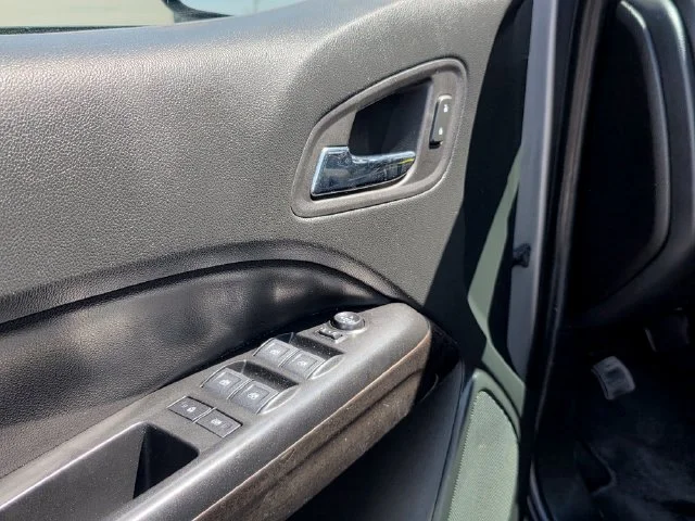 Used 2022 Gray GMC Elevation image 18