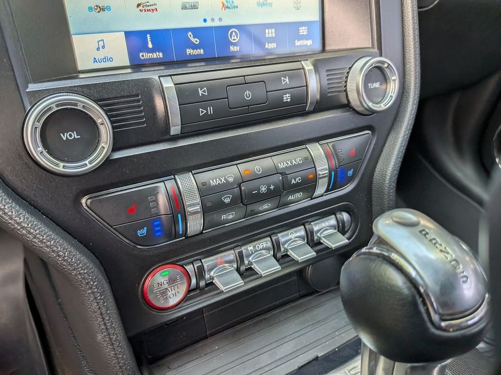 Used 2020 Shadow Black Ford GT Premium image 21