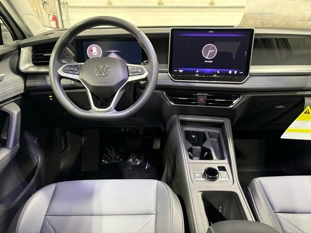 New 2026 White/off-white Volkswagen 2.0T SE image 13