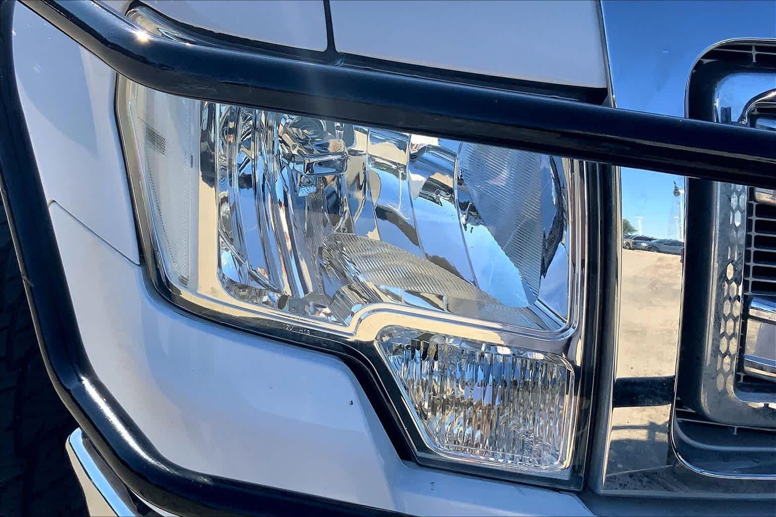 Used 2014 Oxford White Ford XLT image 26