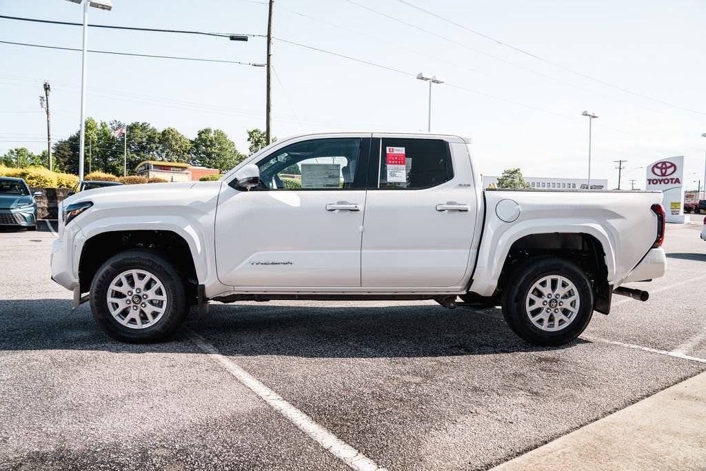New 2026 Ice Cap Toyota SR5 image 4