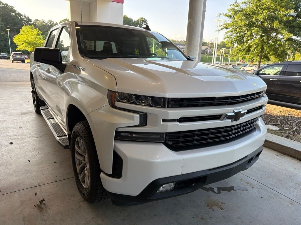 Used 2019 White Chevrolet RST image 4