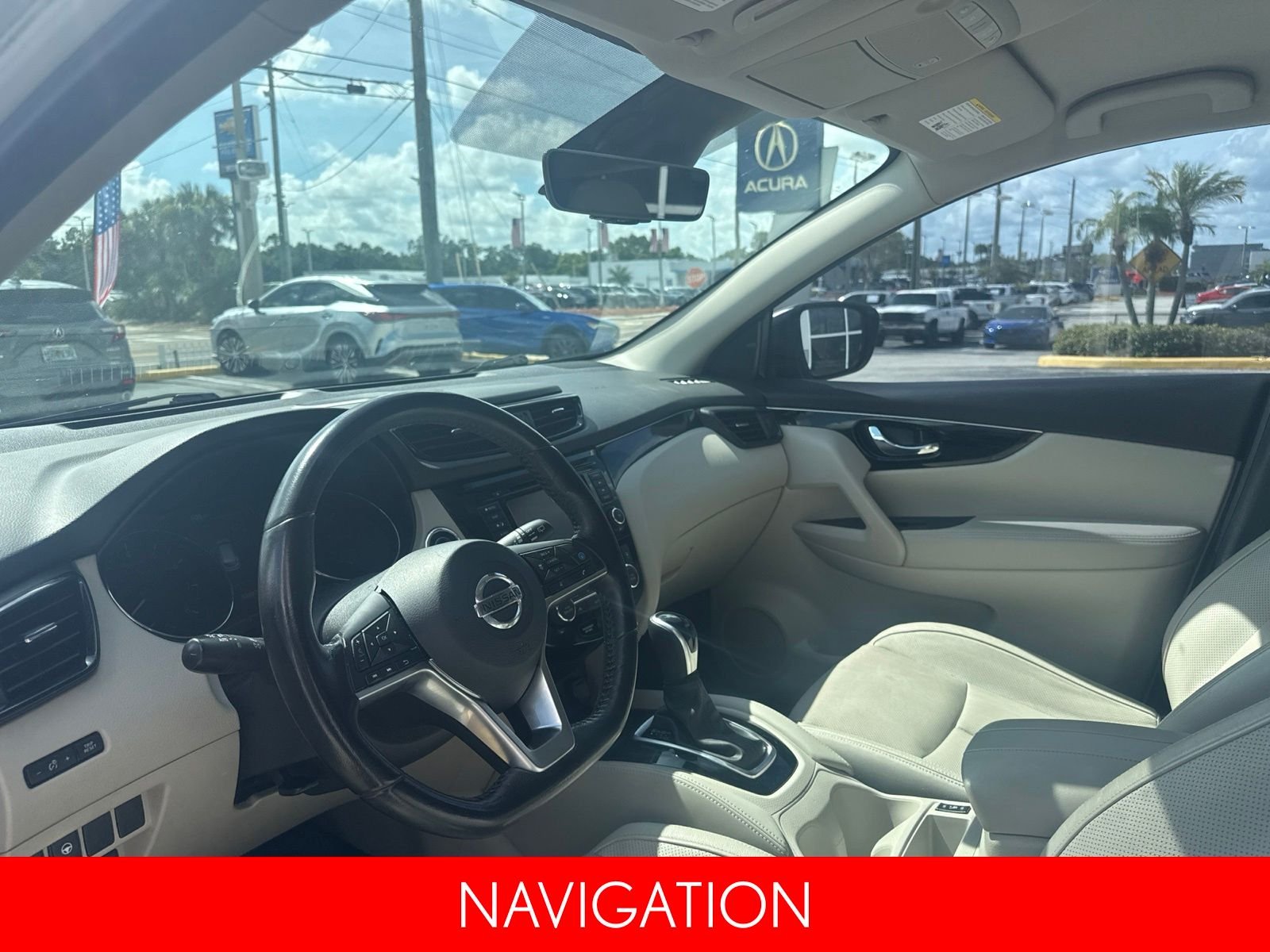 Used 2019 White Nissan SL image 13