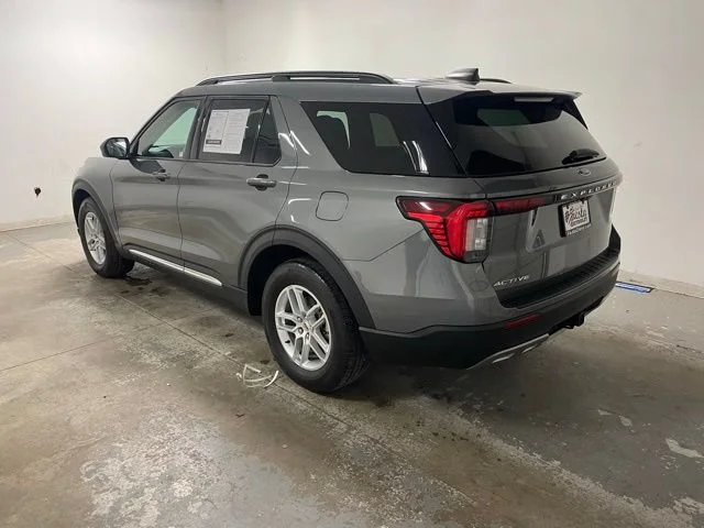 Used 2025  Ford Active image 6