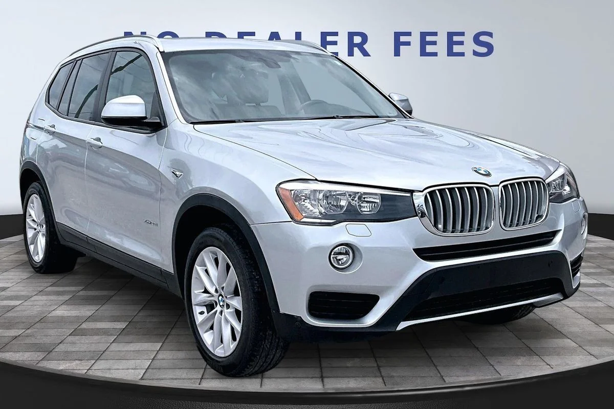 Used 2017 Silver BMW xDrive28i image 3