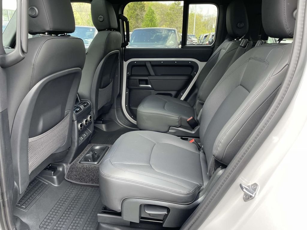 New 2026 Borasco Grey Land Rover X-Dynamic SE image 17