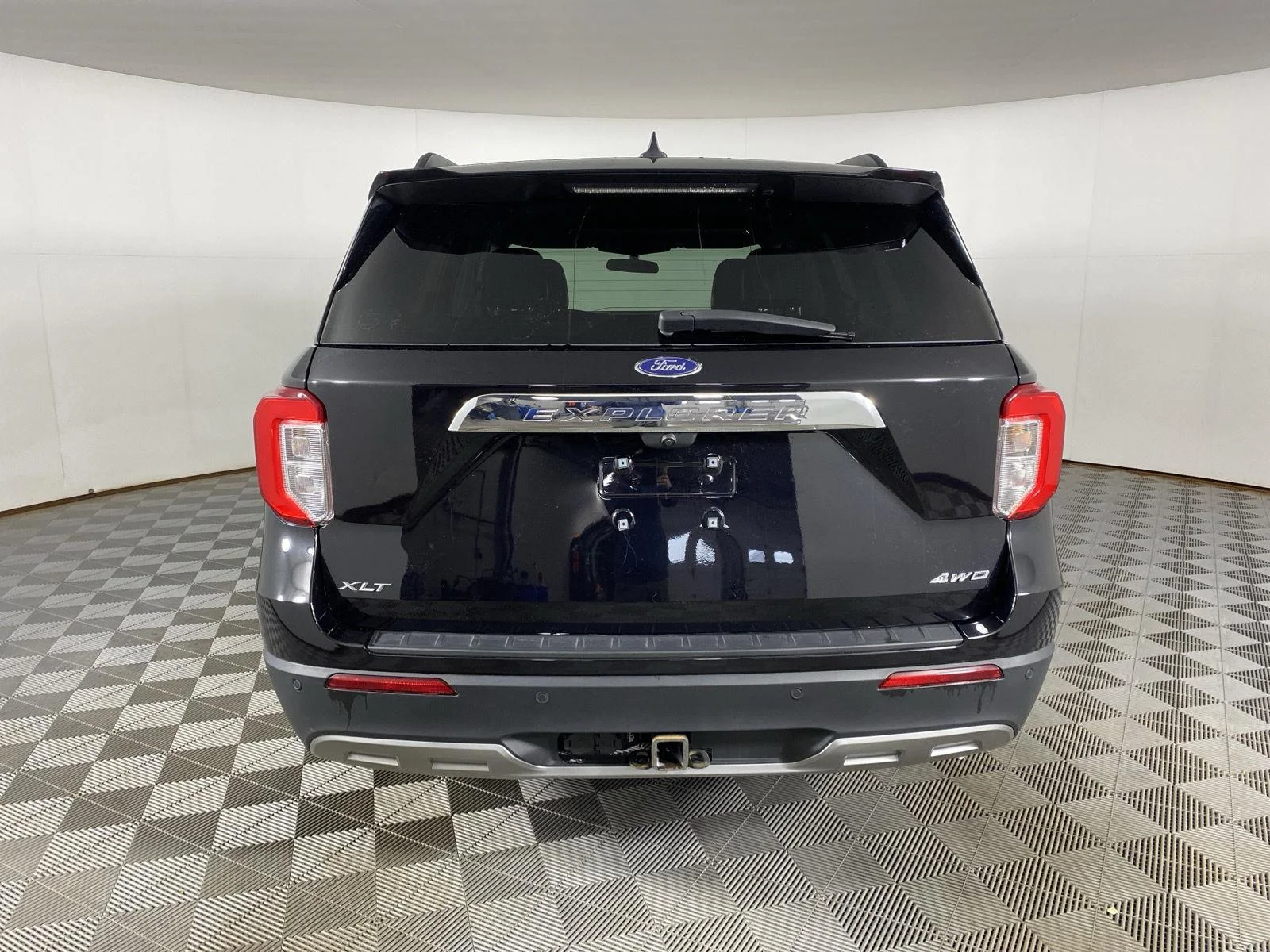 Used 2023 Black Metallic Ford XLT image 15