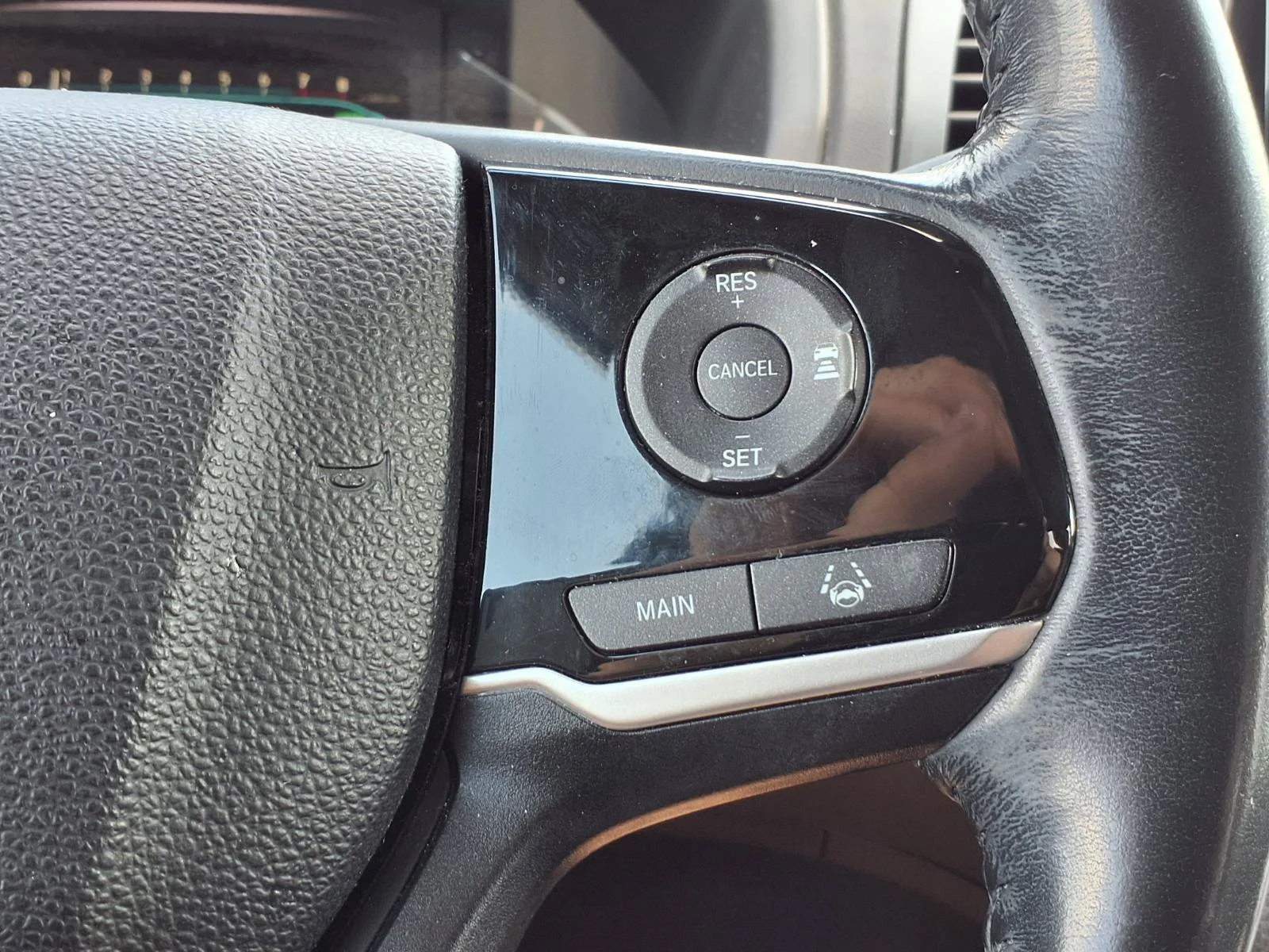 Used 2018 Crystal Black Pearl Honda Touring image 16