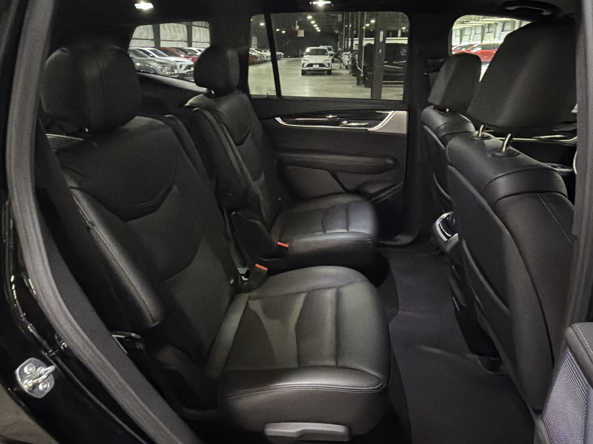 Used 2025 Stellar Black Metallic Cadillac Premium Luxury image 28