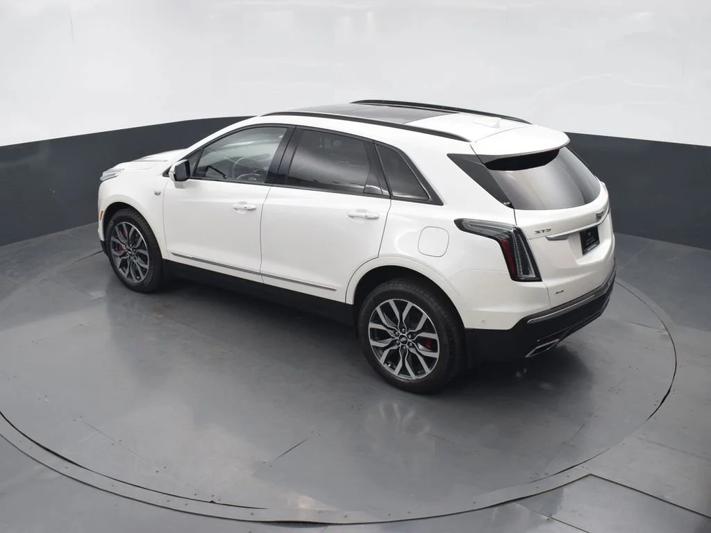 Certified Used 2023 Crystal White Tricoat Cadillac Sport image 44