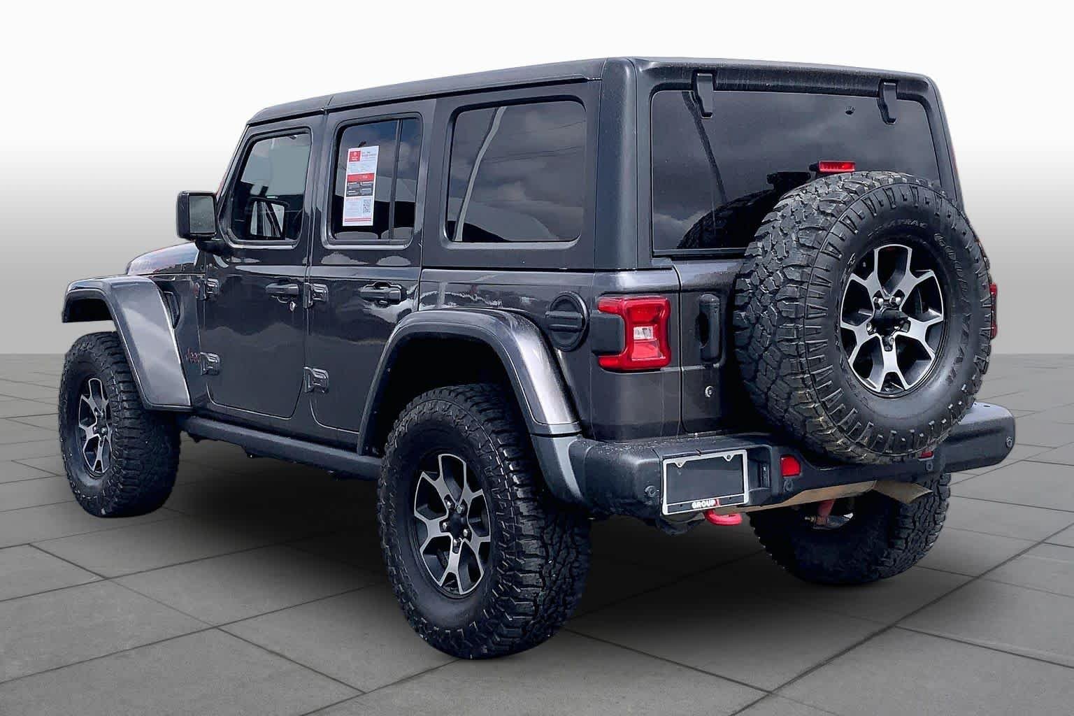 Used 2018 Granite Crystal Metallic Clearcoat Jeep Rubicon image 11