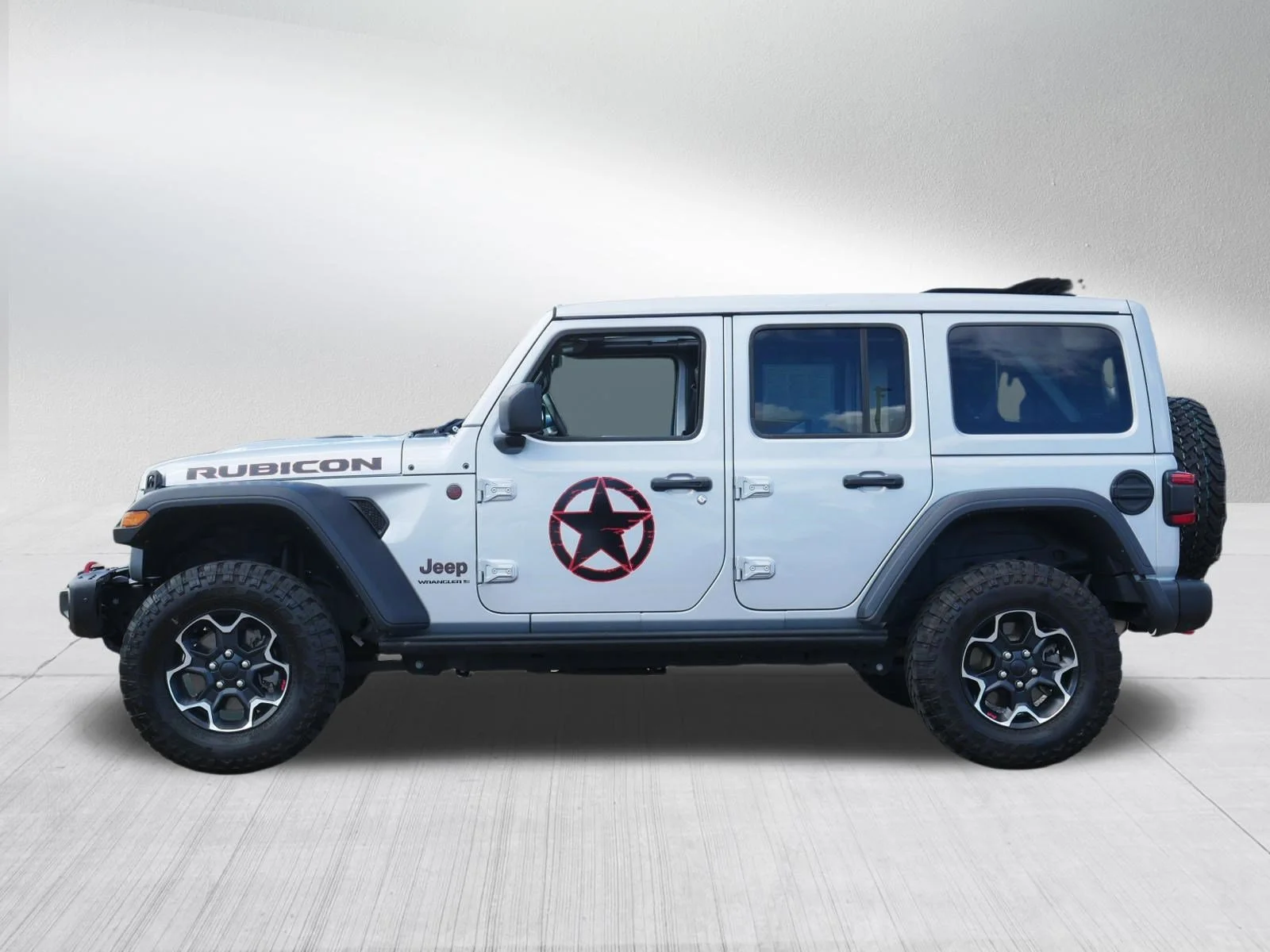 Used 2023 Silver Zynith Clearcoat Jeep Rubicon image 4