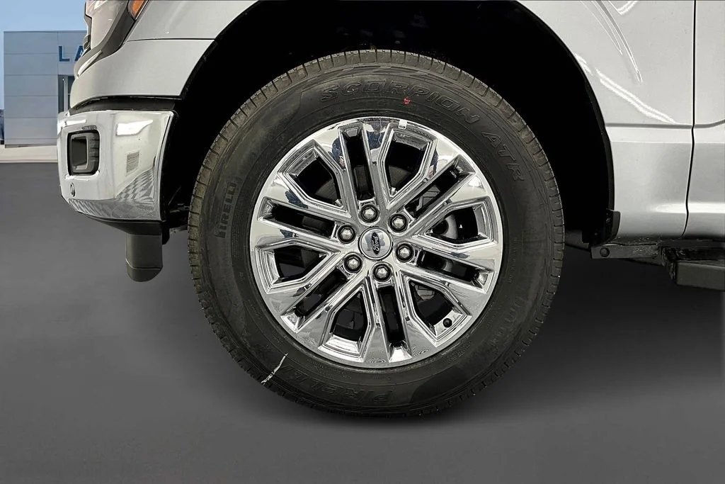 2025 Ford F-150 XLT - Photo 12