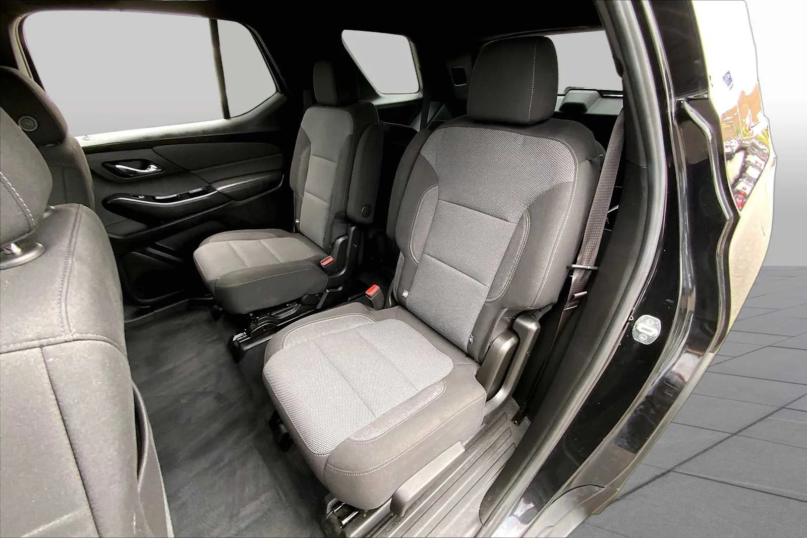 Used 2023 Mosaic Black Metallic Chevrolet LT Cloth image 20