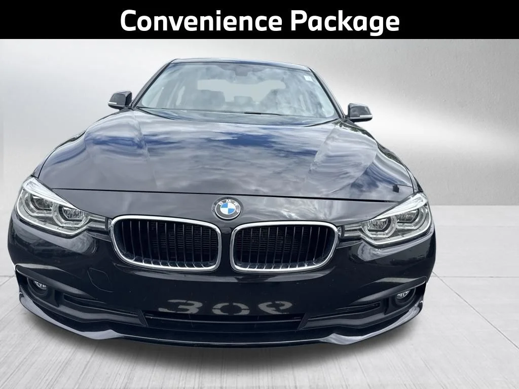 Used 2018 Black BMW 320i xDrive image 4