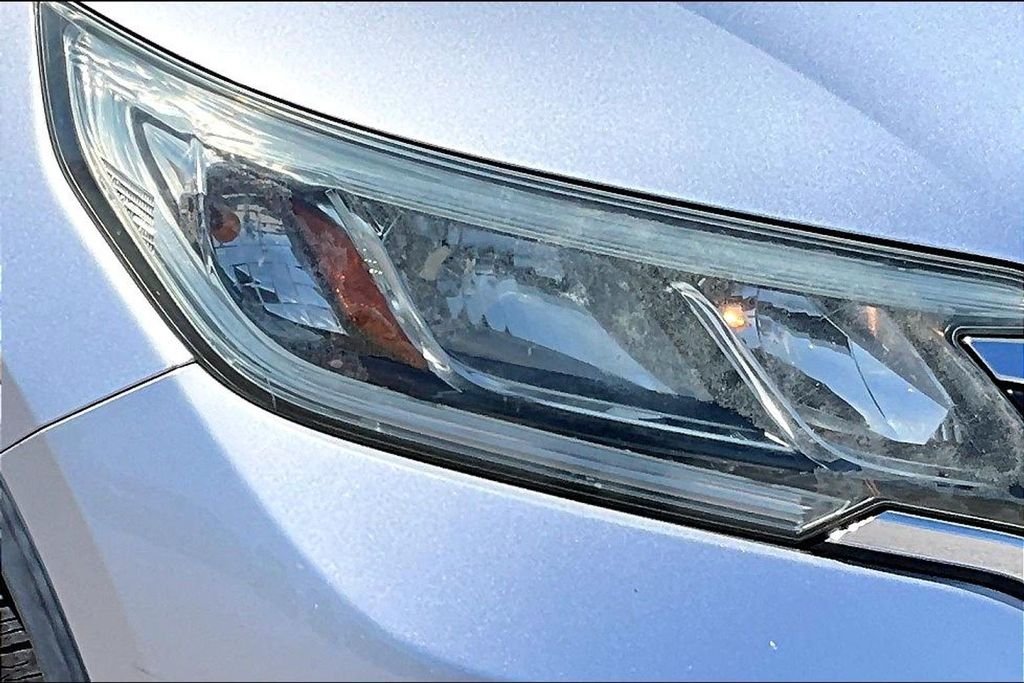 Used 2016 Silver Honda SE image 29
