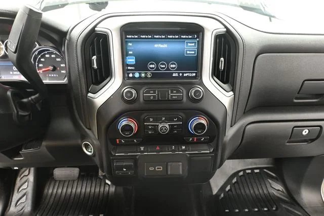 Used 2021 White Chevrolet LT image 25
