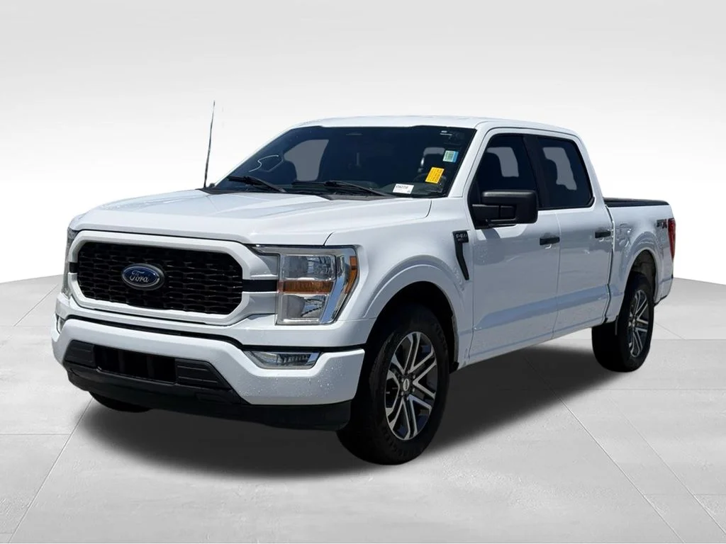 2022 Ford F-150 XL SuperCrew 5-1/2 Box's photo