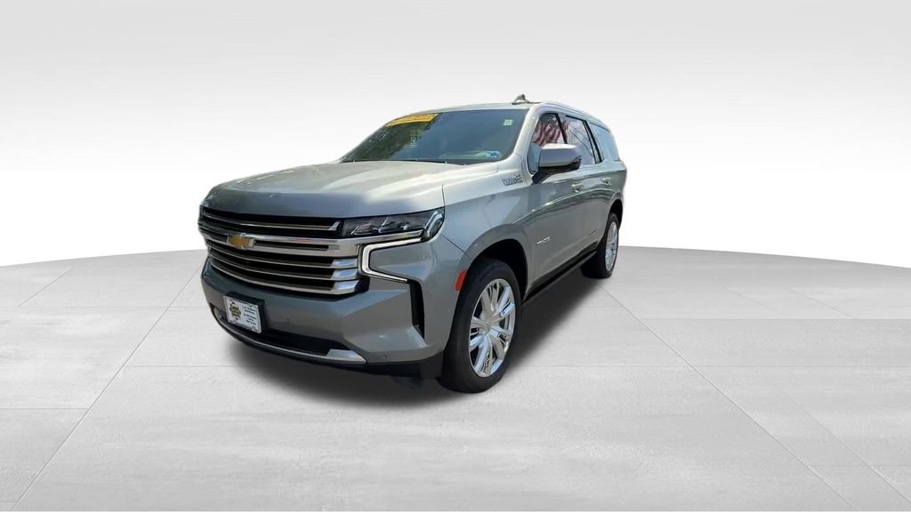 Used 2024 Gray Chevrolet High Country image 9
