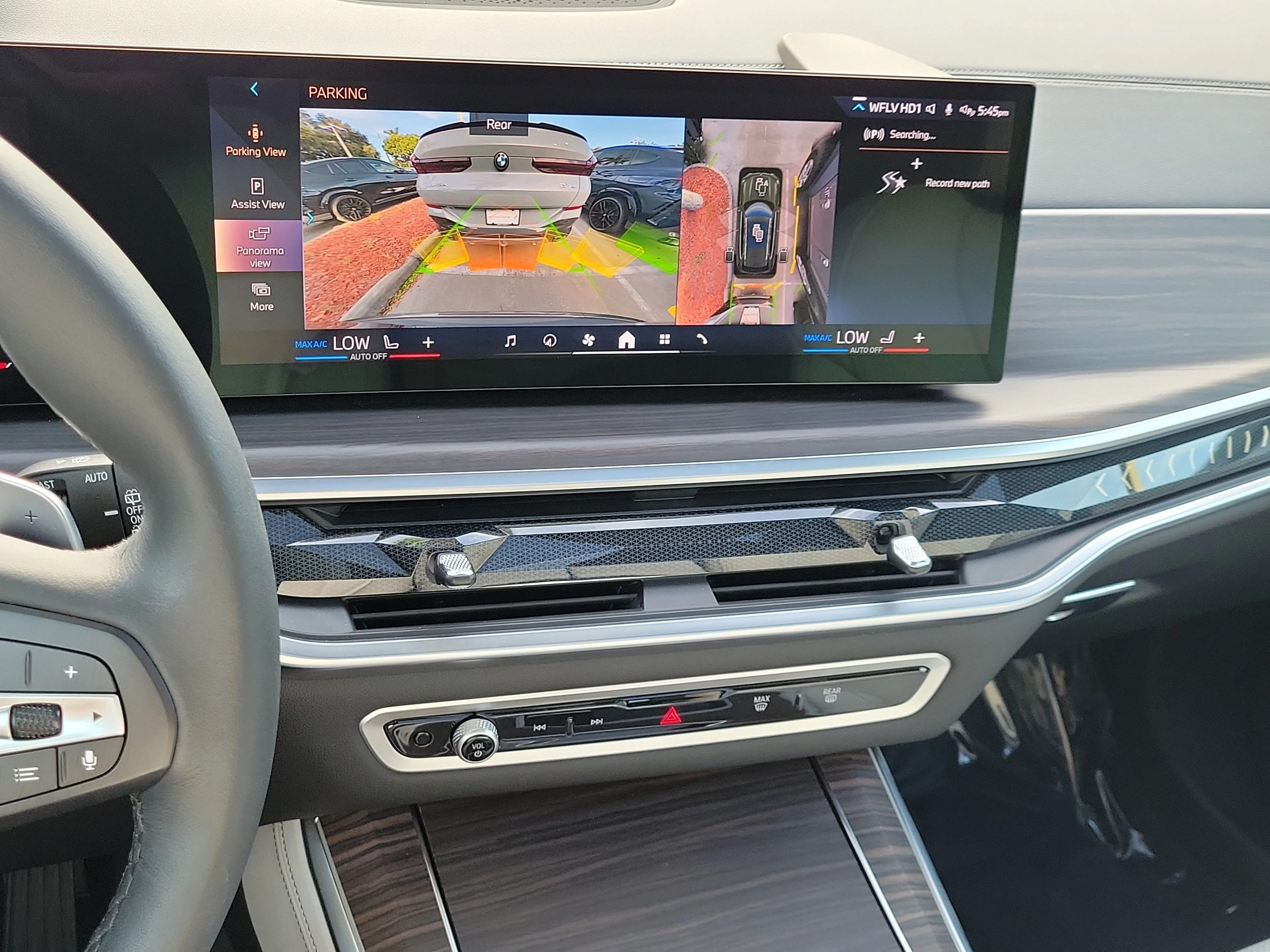 Used 2024 Manhattan Green Metallic BMW sDrive40i image 21