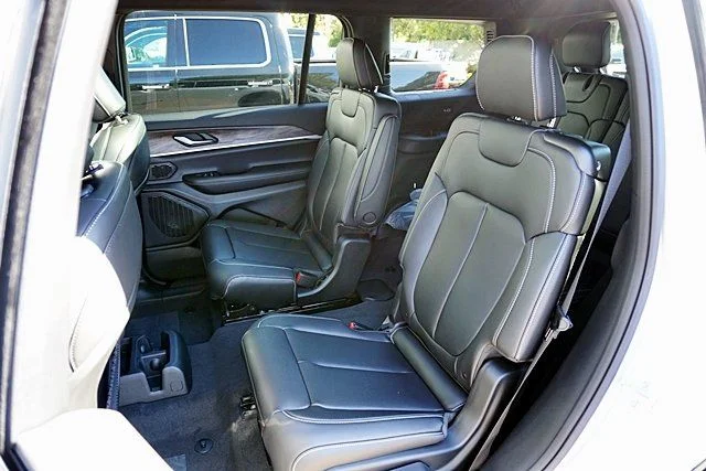 New 2026 Silver Zynith Jeep Limited image 20