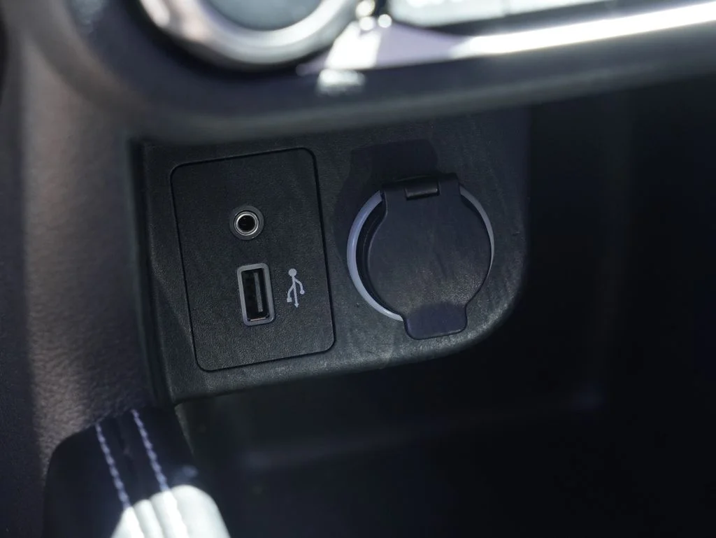 Used 2020 Gray Nissan SV image 15