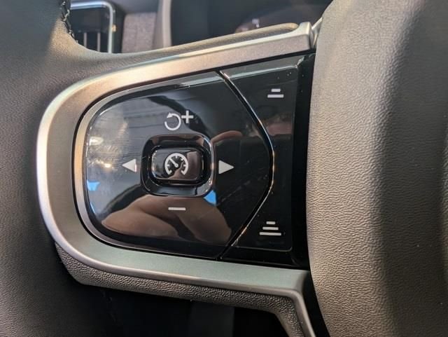 2026 Volvo XC90 Ultra - Photo 17