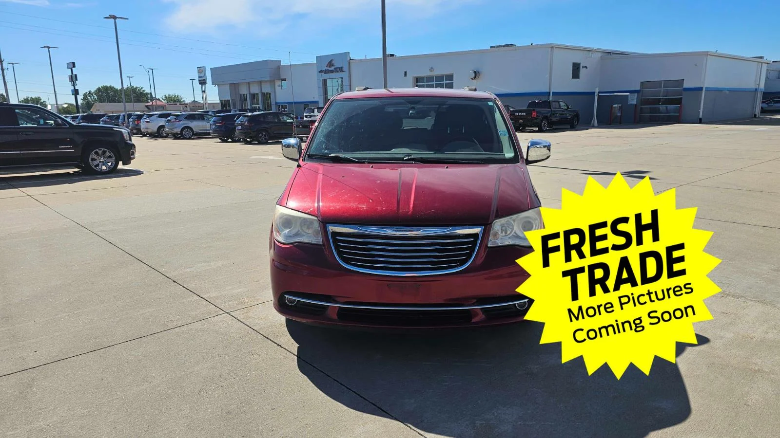 Used 2013  CHRYSLER  image 2