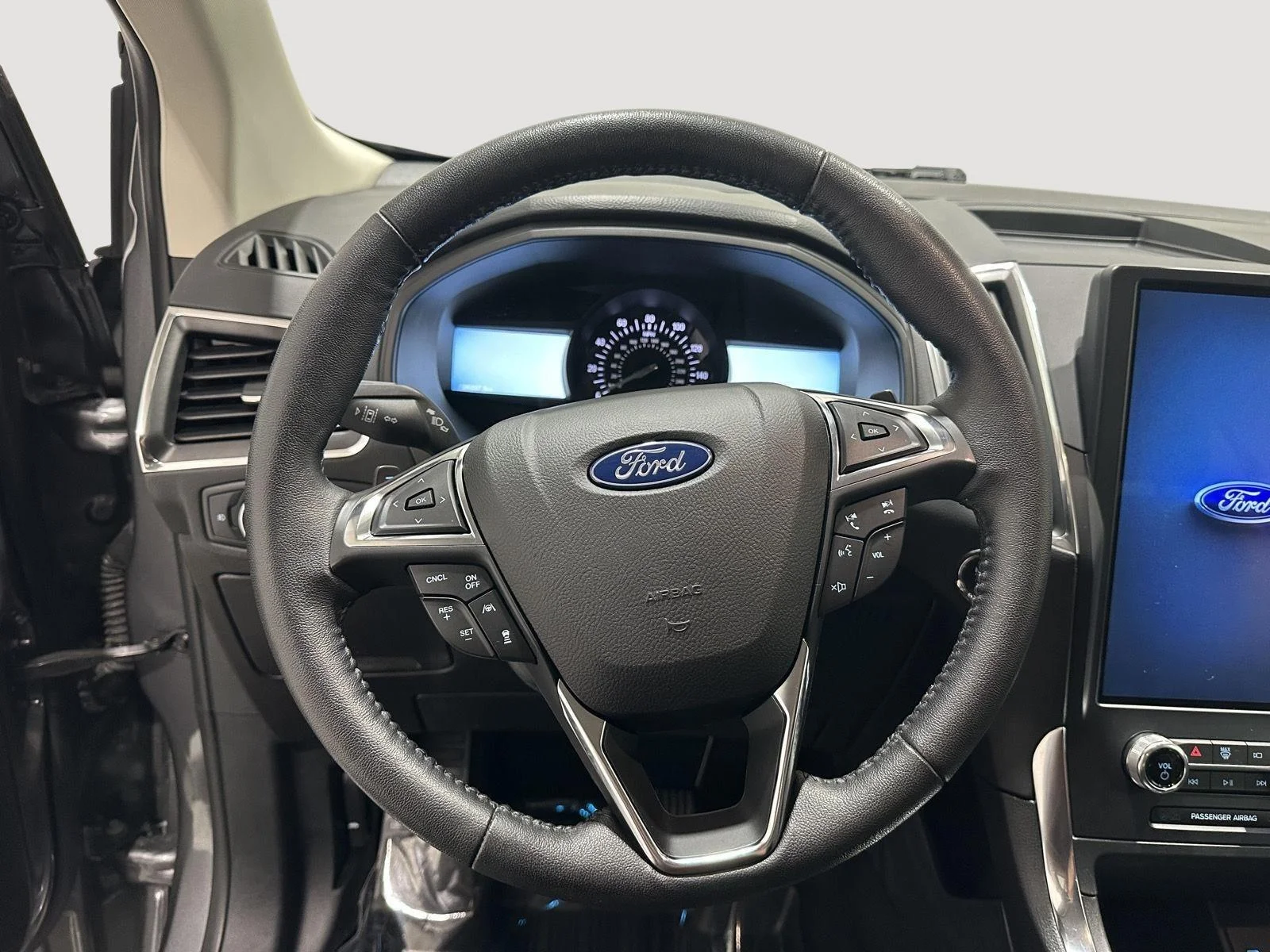 Used 2022 . Ford Titanium image 9