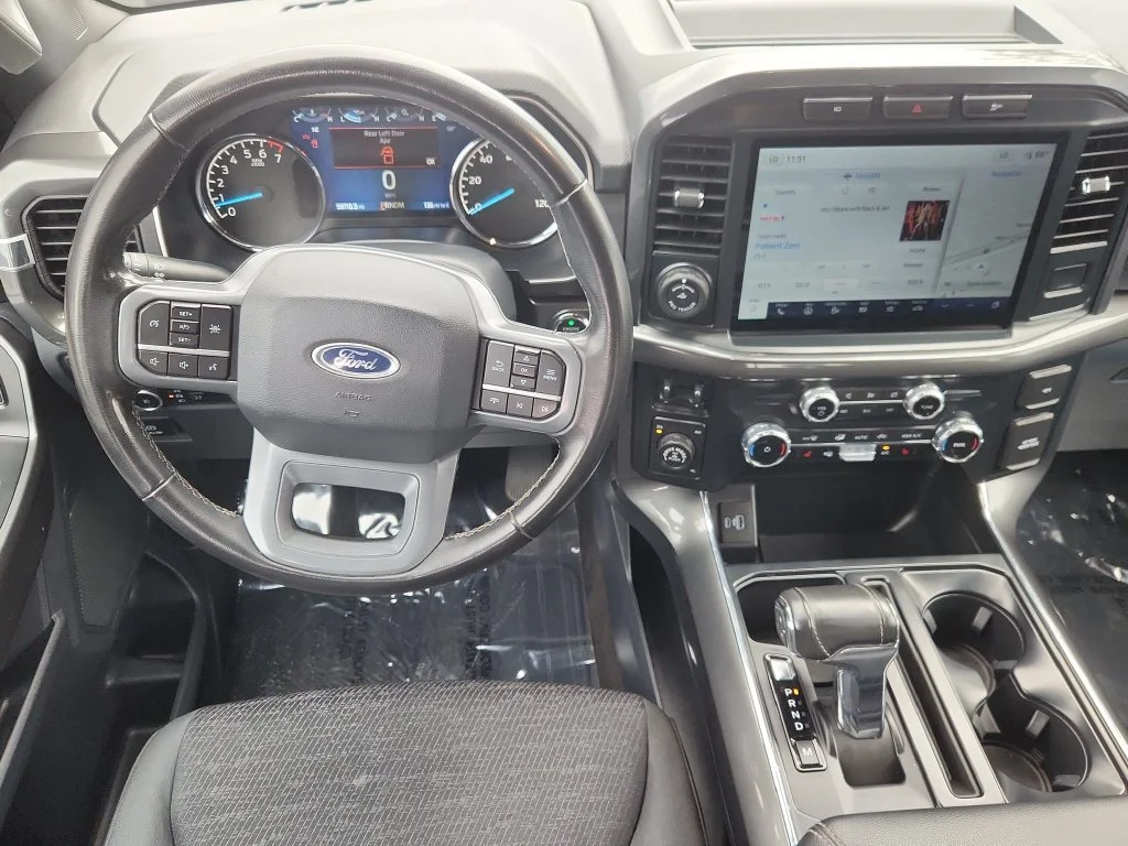 Used 2023 Black Ford XLT image 10