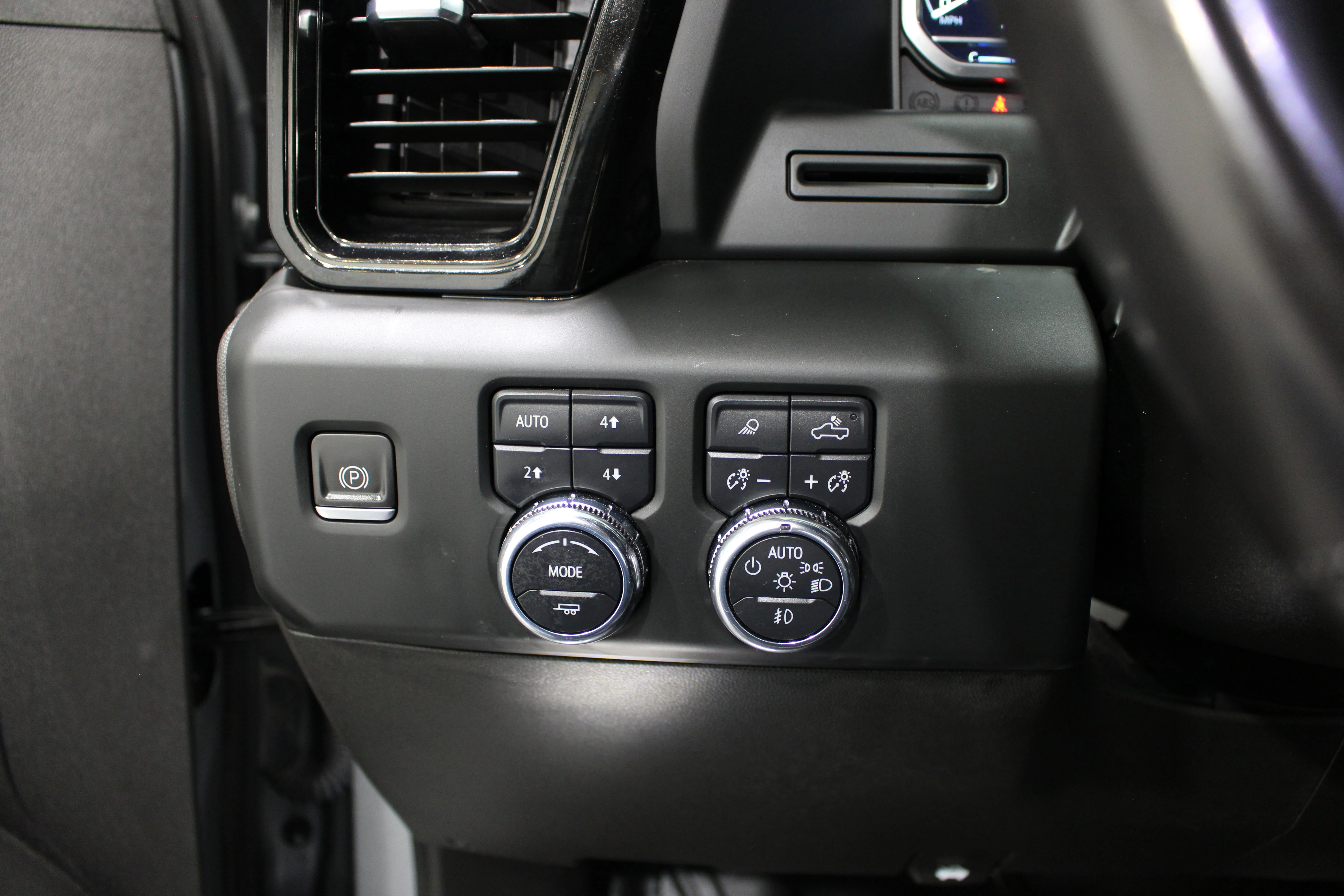 2023 GMC Sierra 1500 AT4 - Photo 9