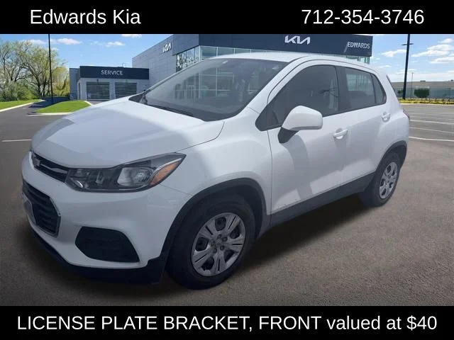 2017 Chevrolet Trax LS's photo