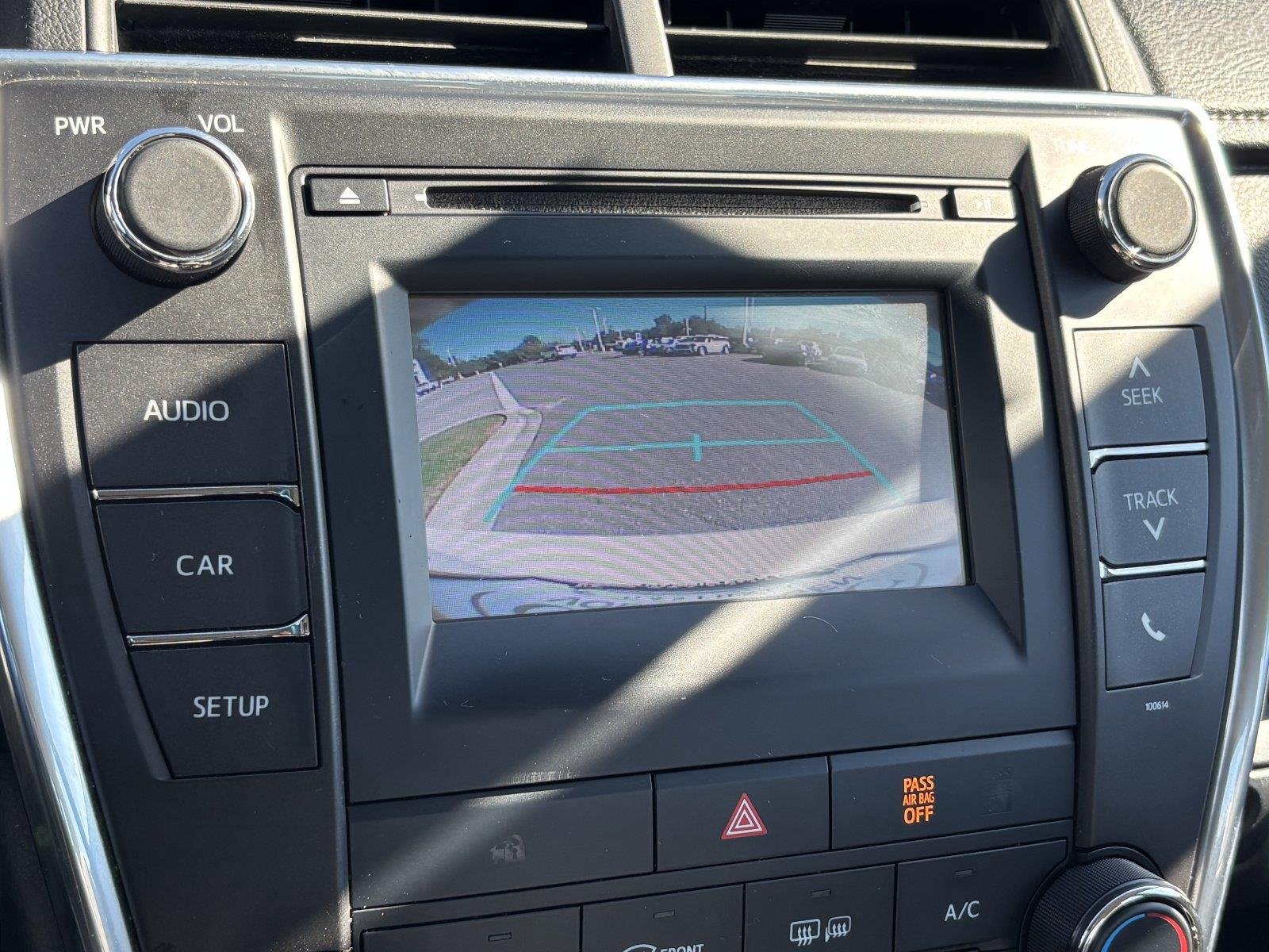 Used 2017 Blizzard Pearl Toyota SE image 21