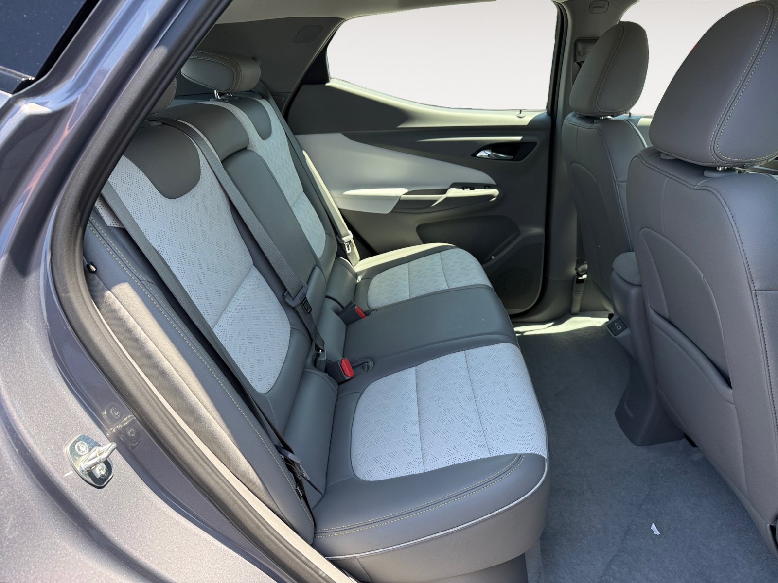 Used 2023 Gray Chevrolet Premier image 18