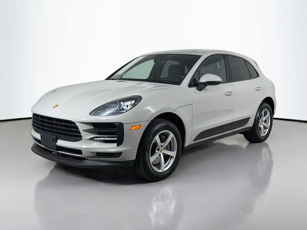 2021 Porsche Macan -'s photo
