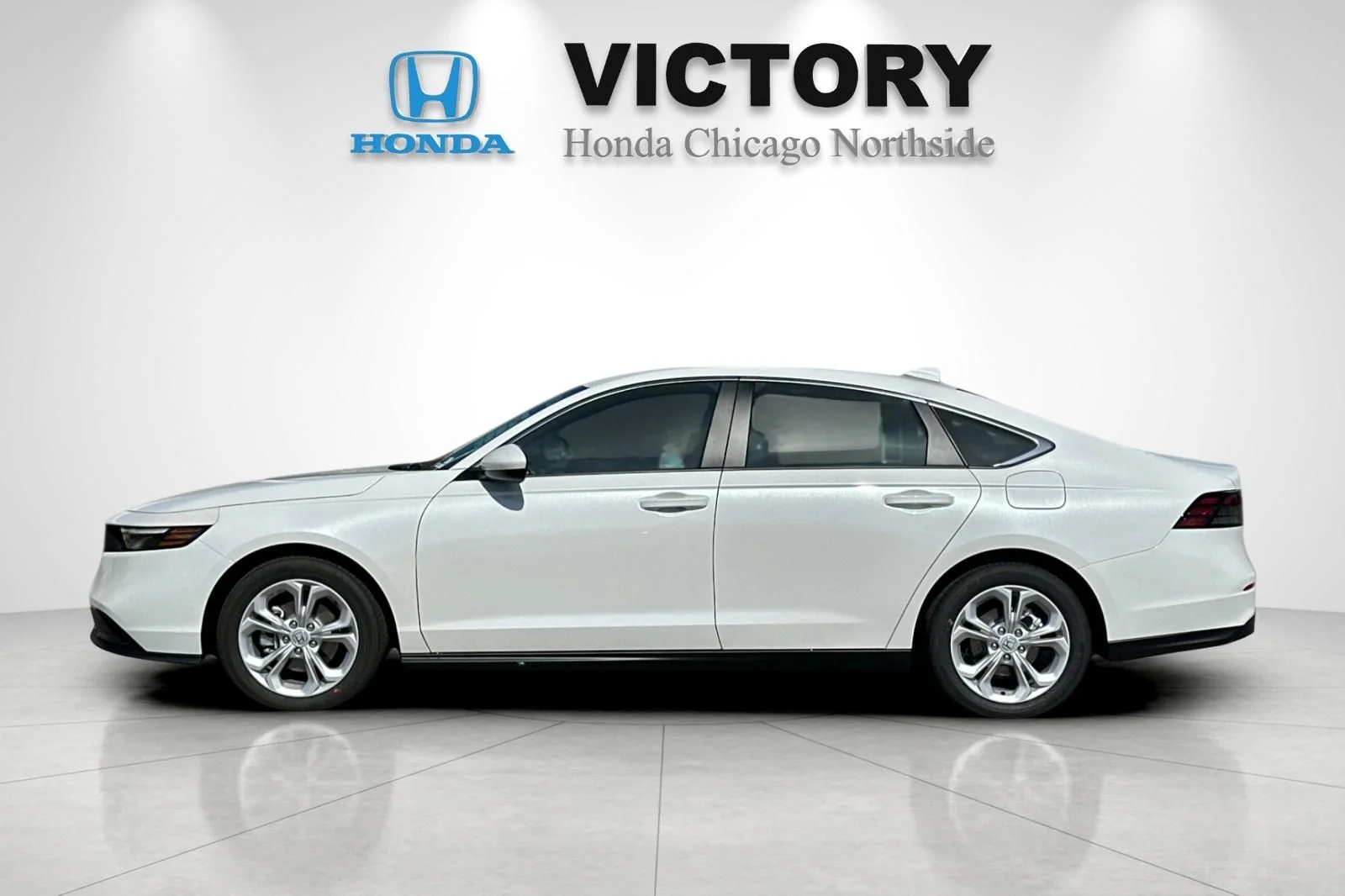 New 2026 Solar Silver Metallic Honda LX image 2