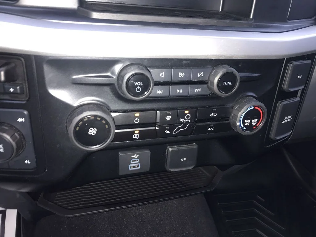 Used 2024 White Ford XL image 18