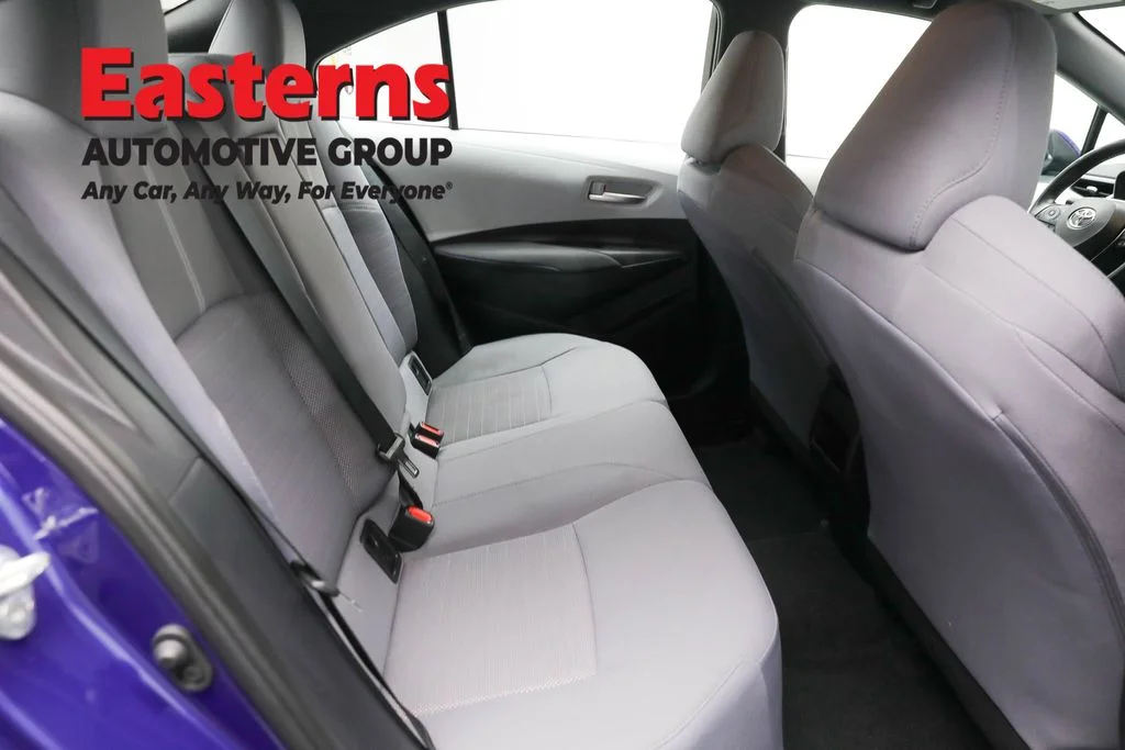 Used 2022 Blue Toyota SE image 22