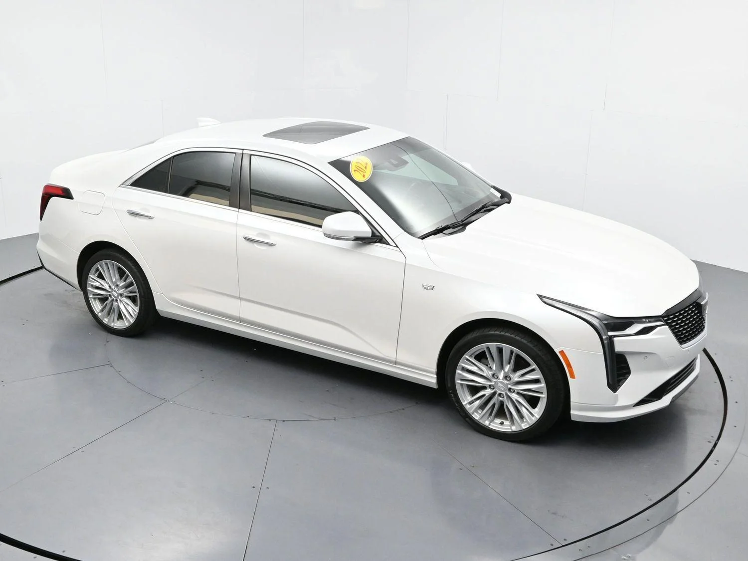 Certified Used 2022 Crystal White Tricoat Cadillac Premium Luxury image 40