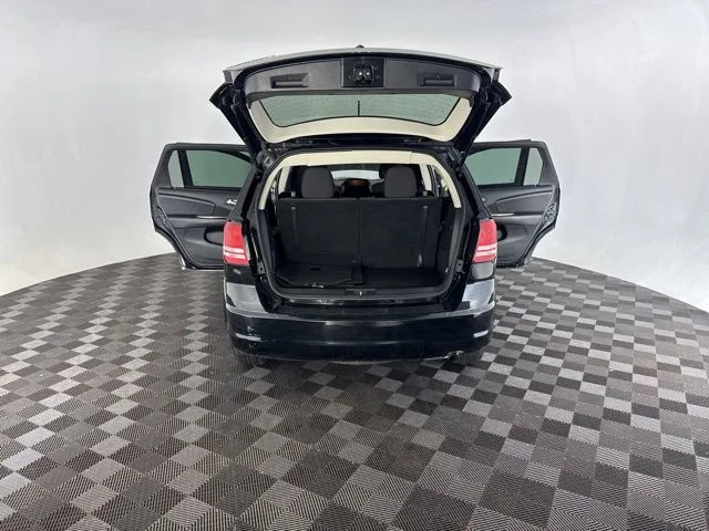 Used 2017 Black Dodge SE image 13