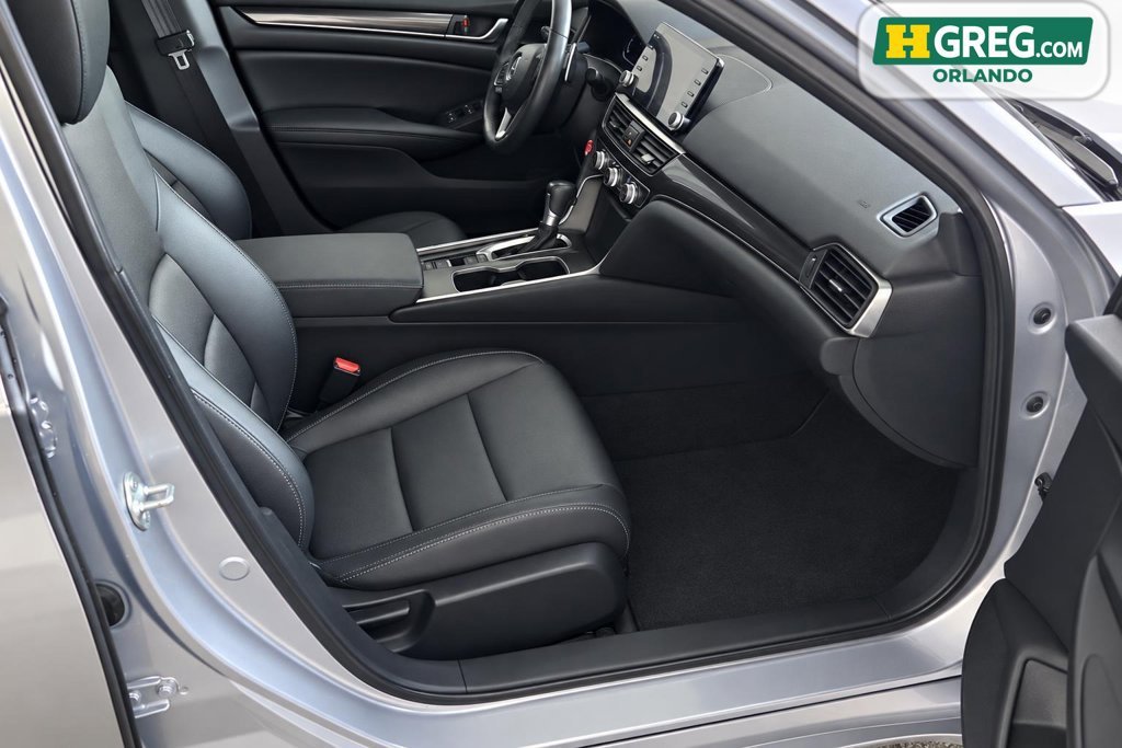 Used 2021 Lunar Silver Metallic Honda Sport image 11